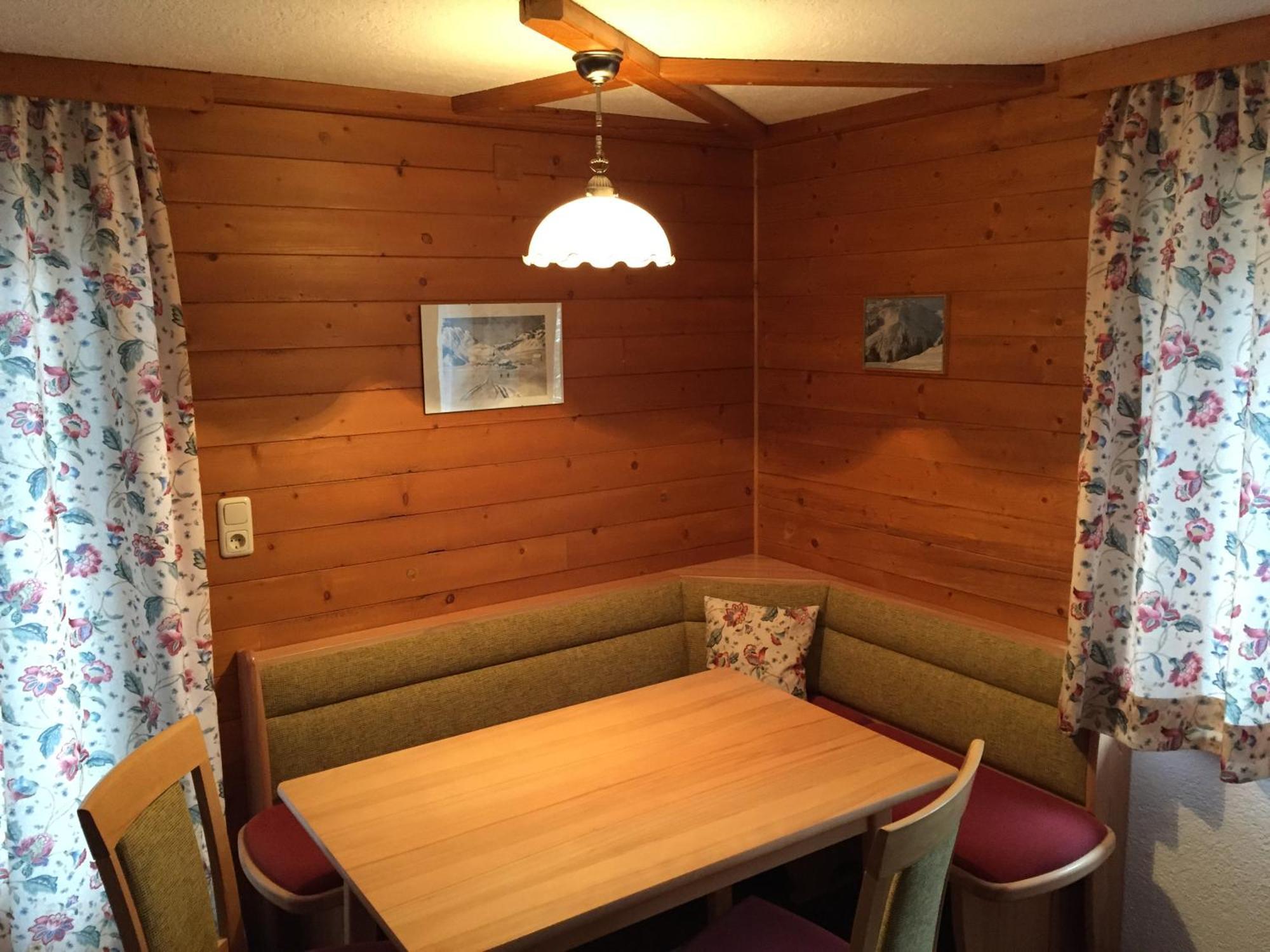 Ferienwohnung Haus Steissbach St. Anton am Arlberg Exterior foto